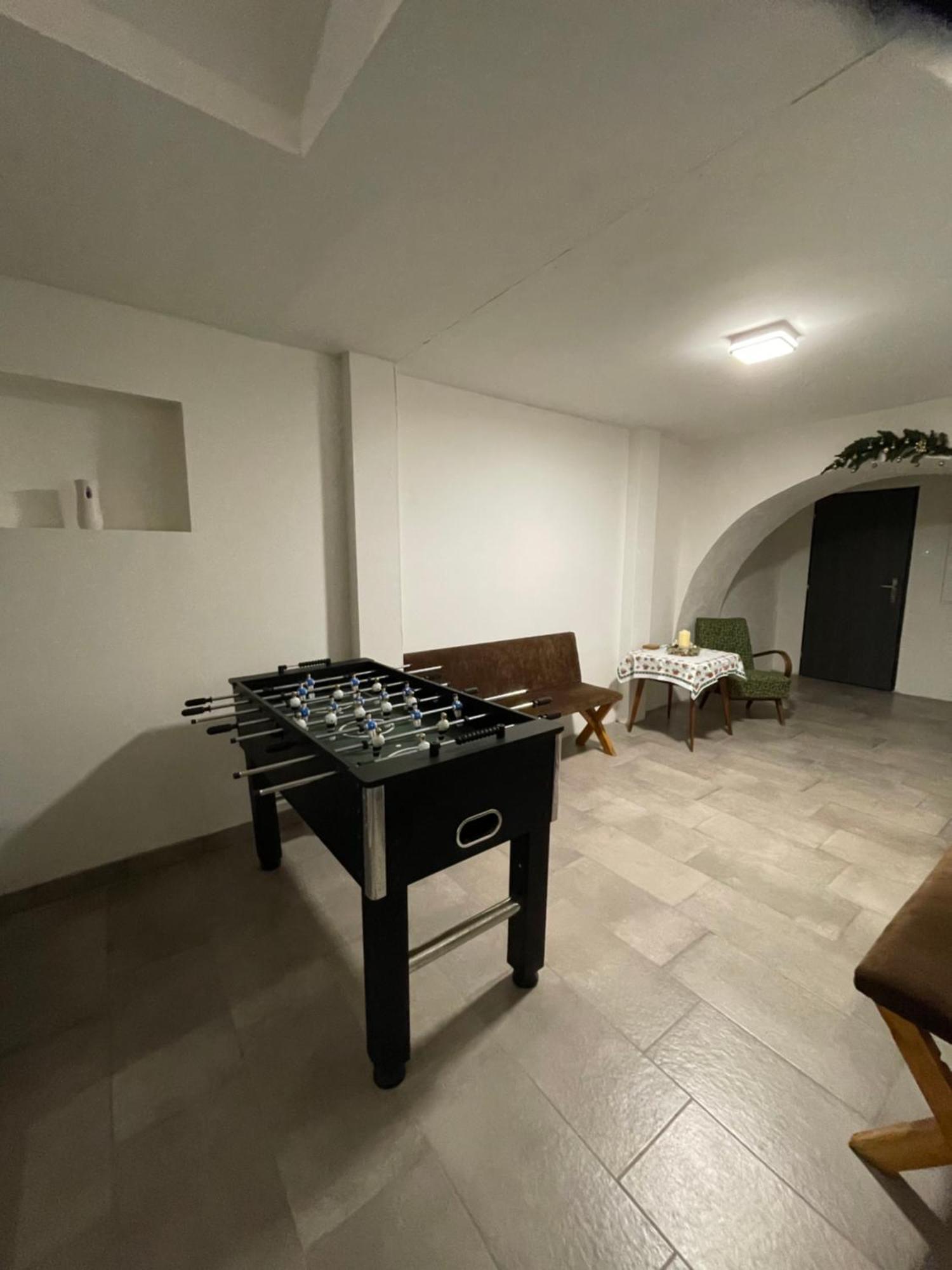 Zu Hause Guest House Vrbov Ngoại thất bức ảnh